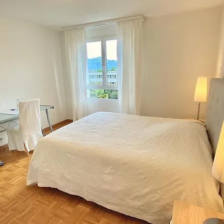 Close To The And Very Spacious 3 Bedroom