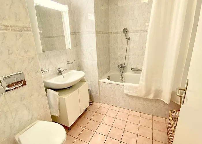 Close To The And Very Spacious 3 Bedroom Appartamento Losanna