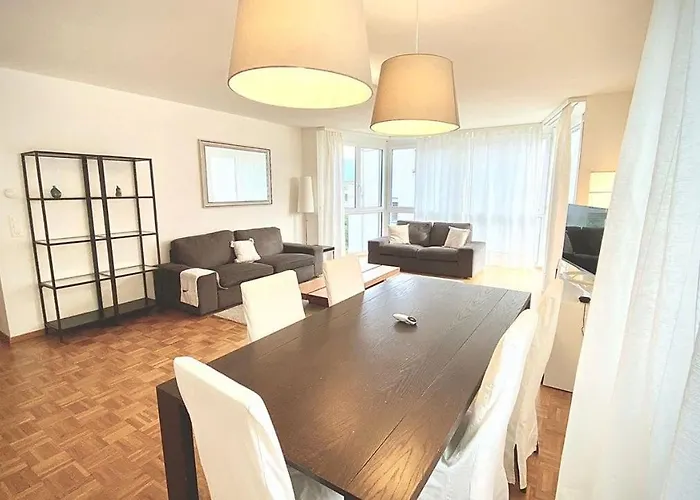 Appartamento Close To The And Very Spacious 3 Bedroom *